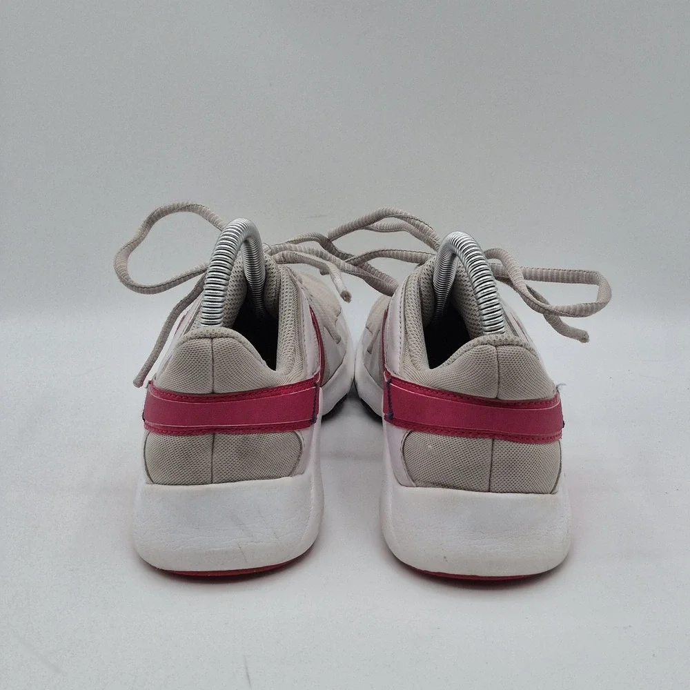 Nike Legend Essential 2 Shoes Womens Size‎ 7.5 Training Sneakers CQ9545-556